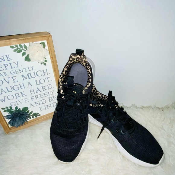 Adidas Leopard Print Size 9.5 - Picture 3 of 13